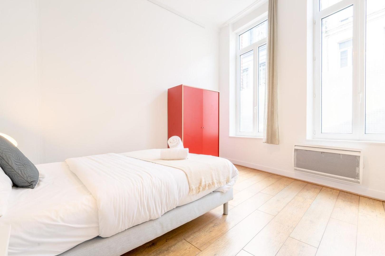 Apartment Functional Flat Close To The Station